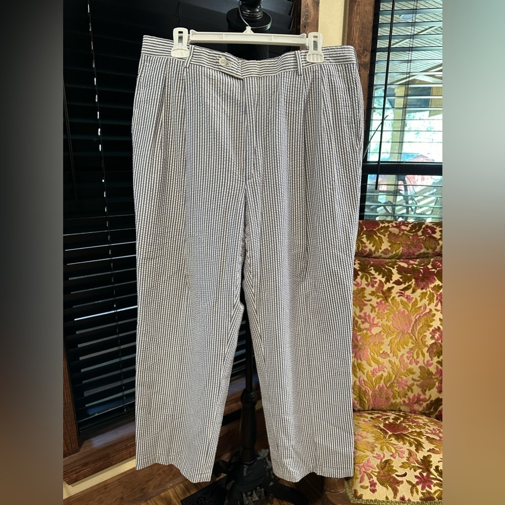 EUC BERLE PLISSES STRIPED TROUSERS  BLUE AND WHITE